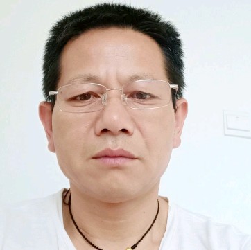 红牛笨笨的照片