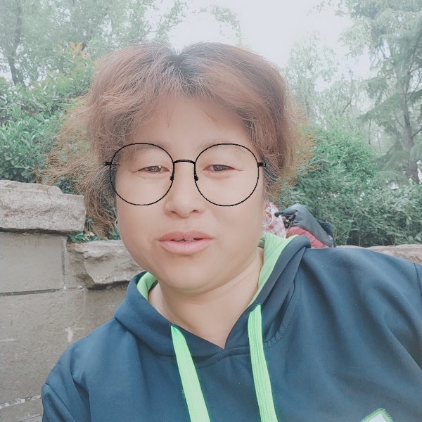 心情文静的照片