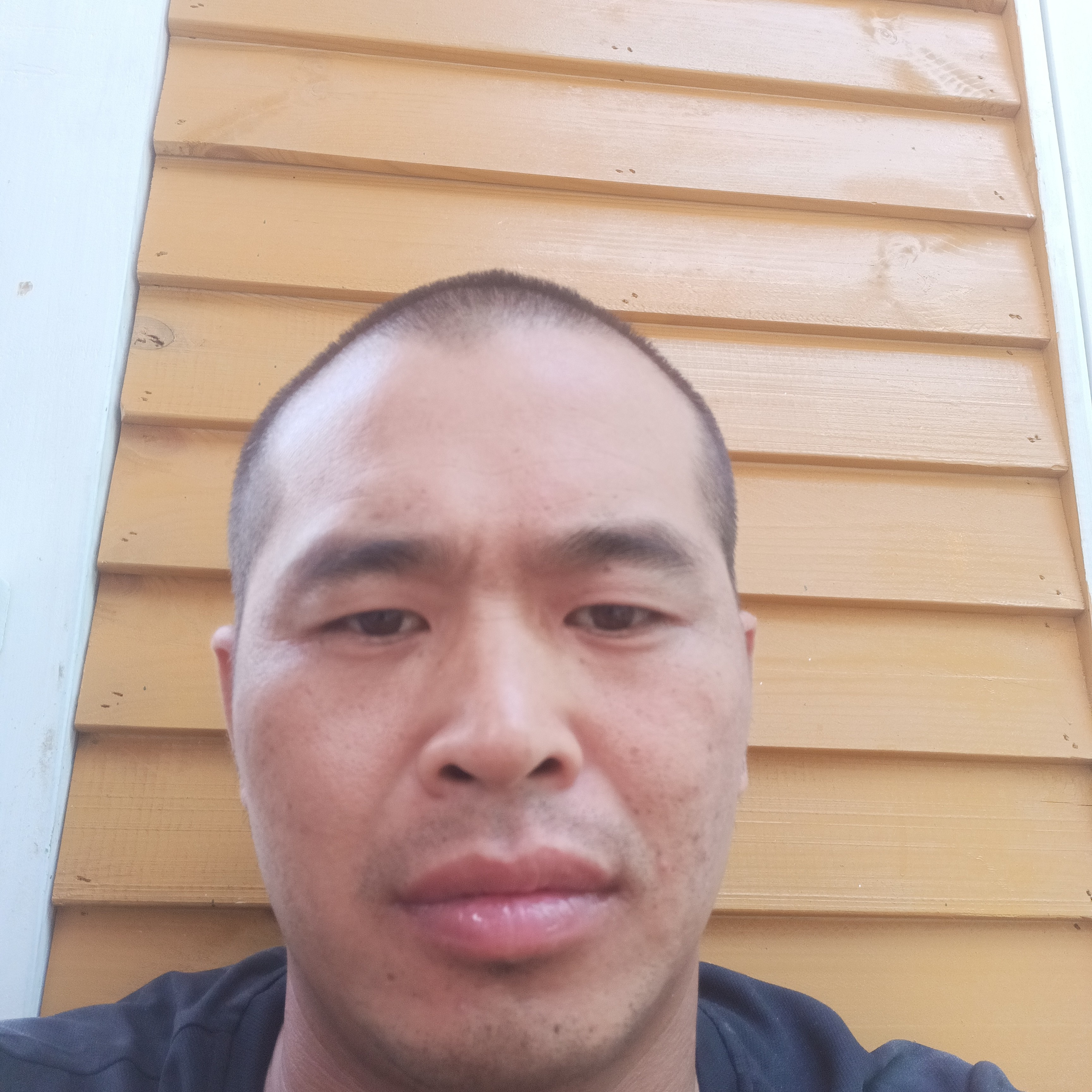 超短裙有优美的照片