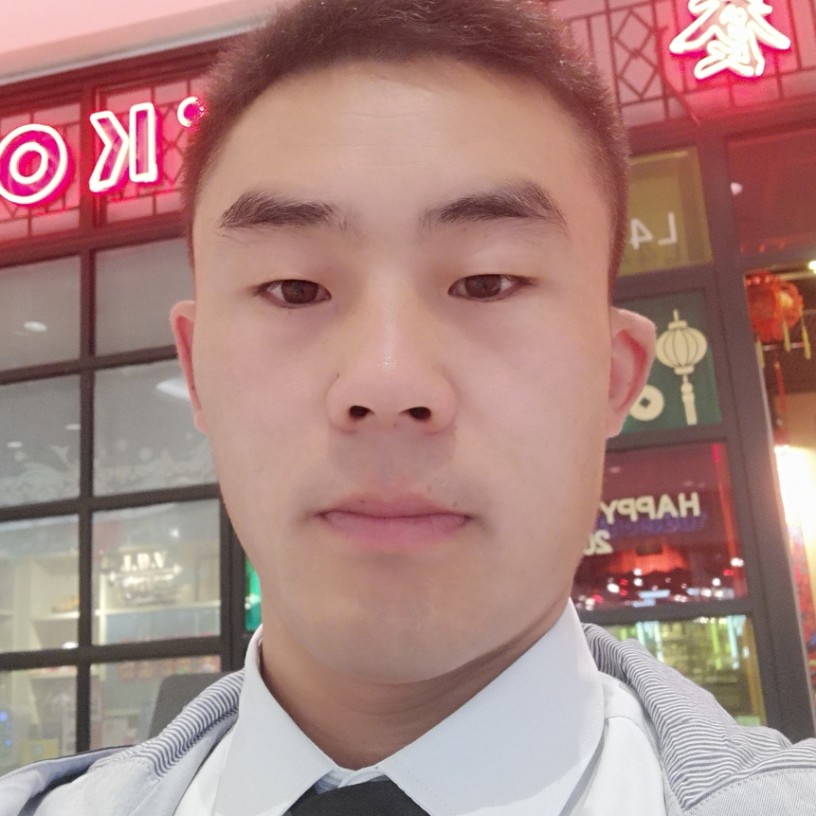 孤独烈酒伴奏的照片