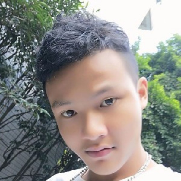 等等他的照片