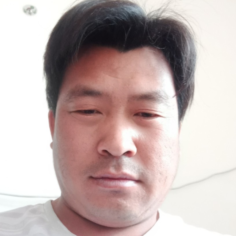 舒荷相许精明的照片