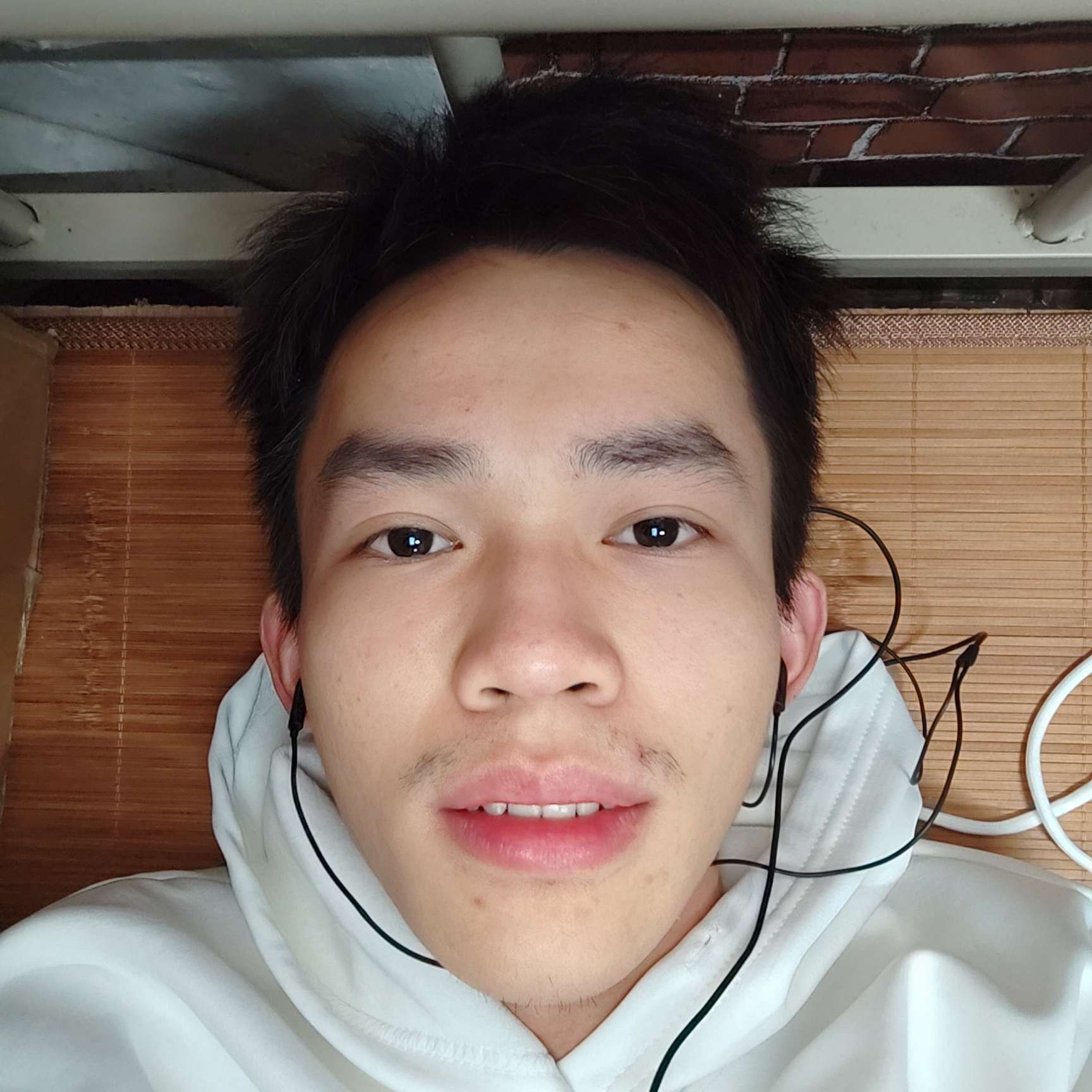 能干挽手西安的照片
