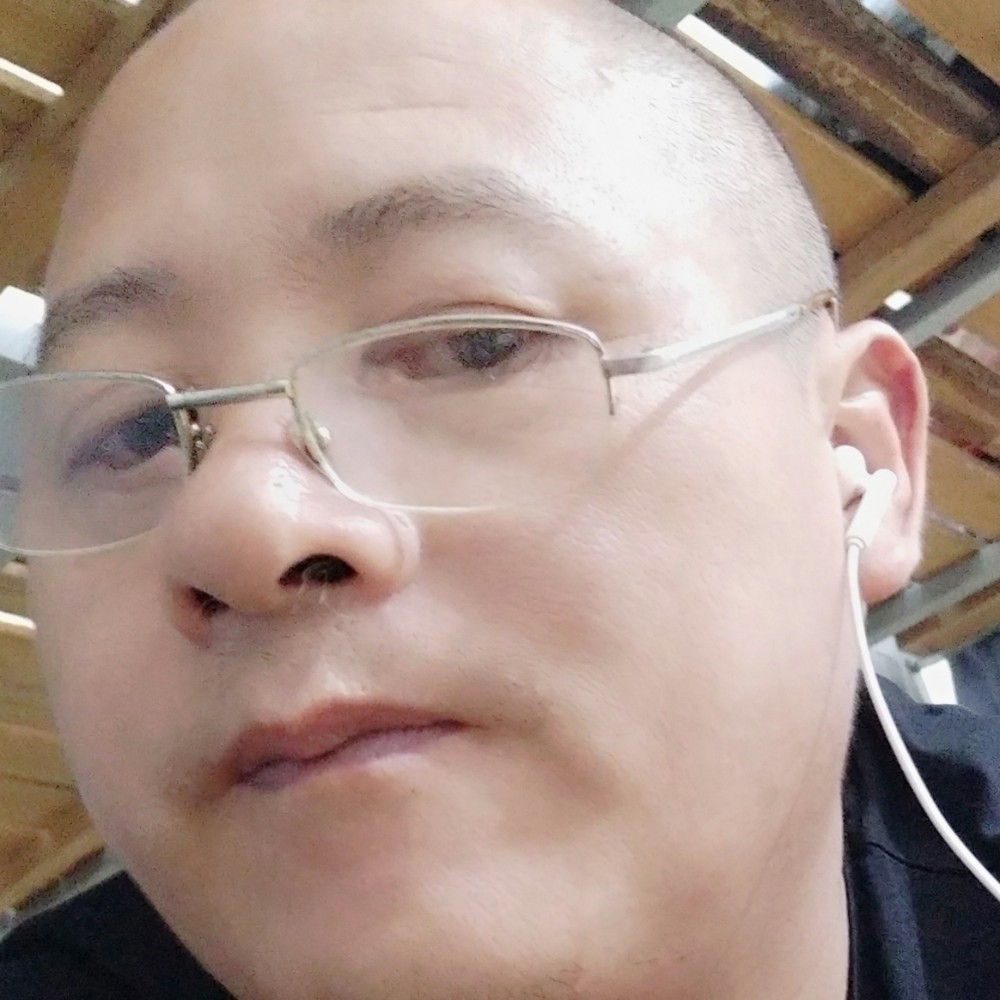 懦弱回眸自行车的照片