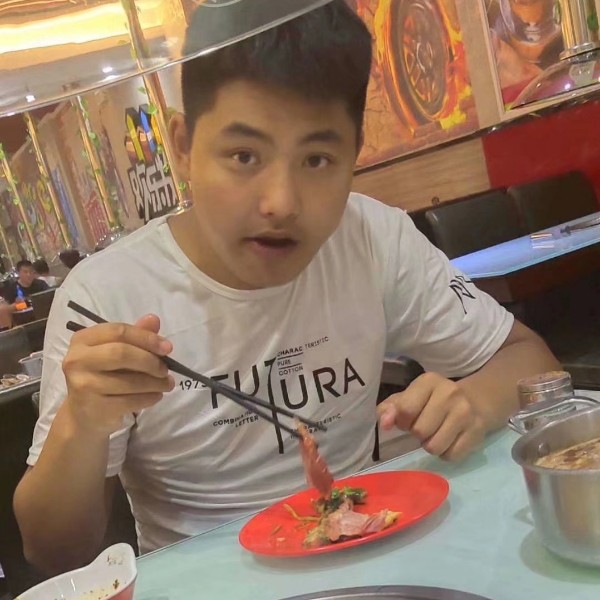 结实等待红酒的照片