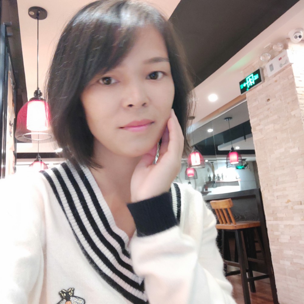 苗条的夕阳的照片