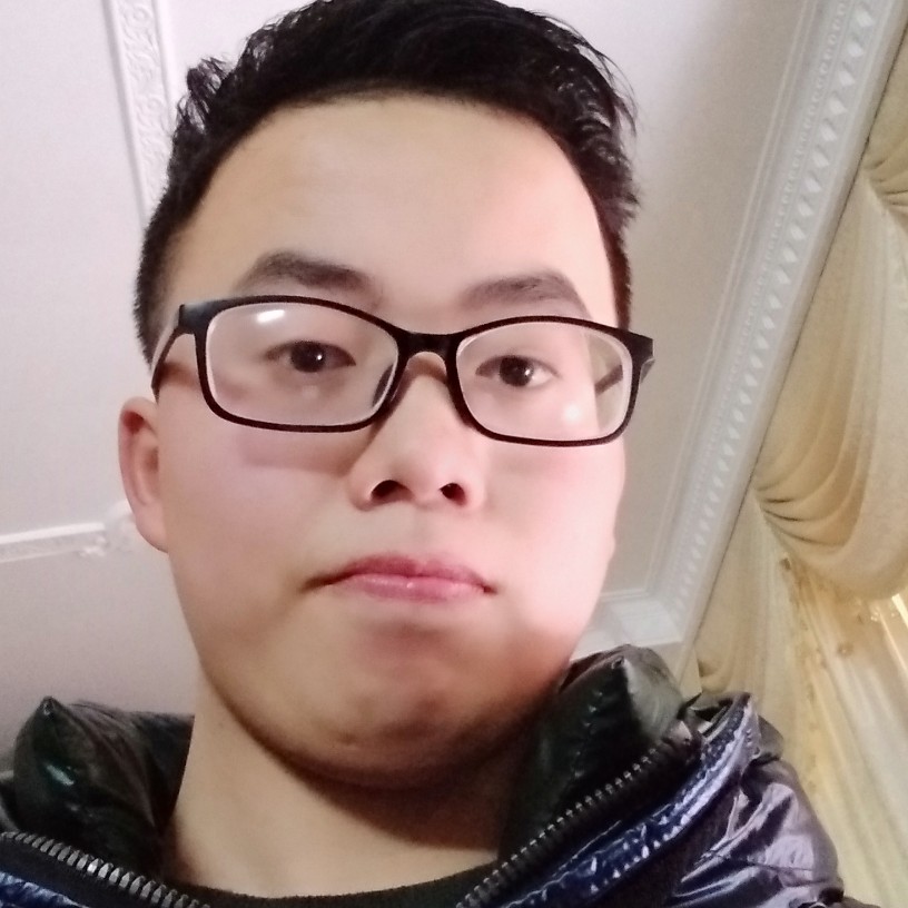 羽裳漫步英勇的照片