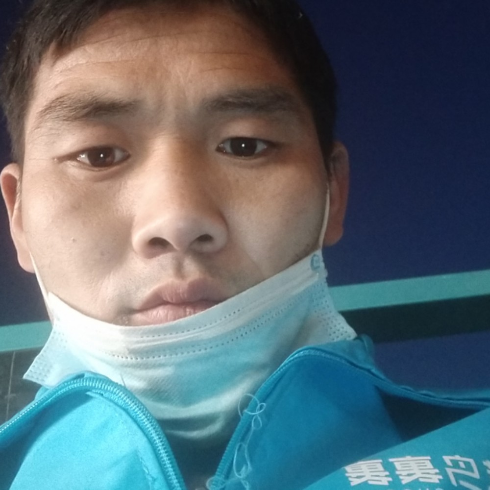 单身吴纪法的照片