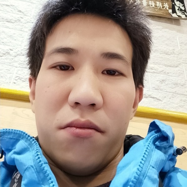 醉熏有石头的照片
