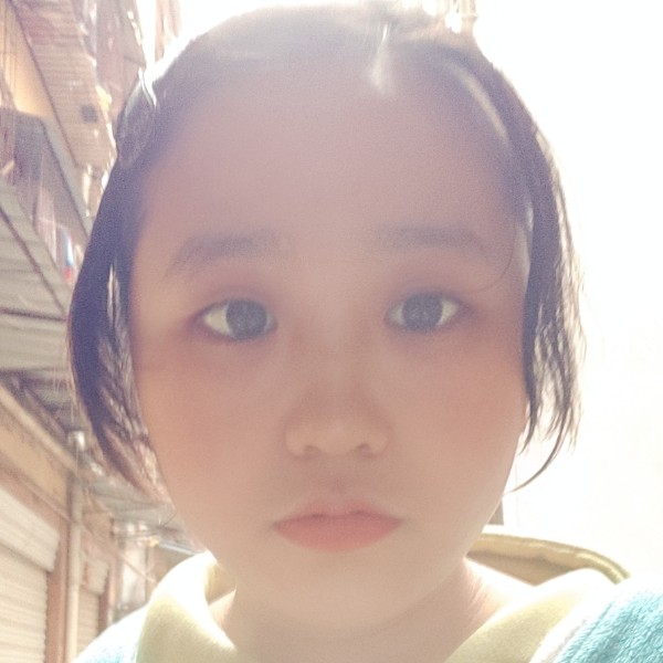 温婉给玫瑰的照片