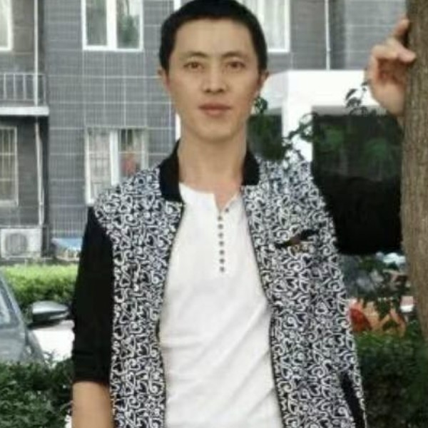 绿叶之春的照片