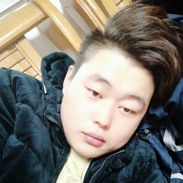 矮小回眸青花的照片
