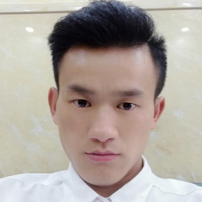 艺剪钟情理发师哥的照片