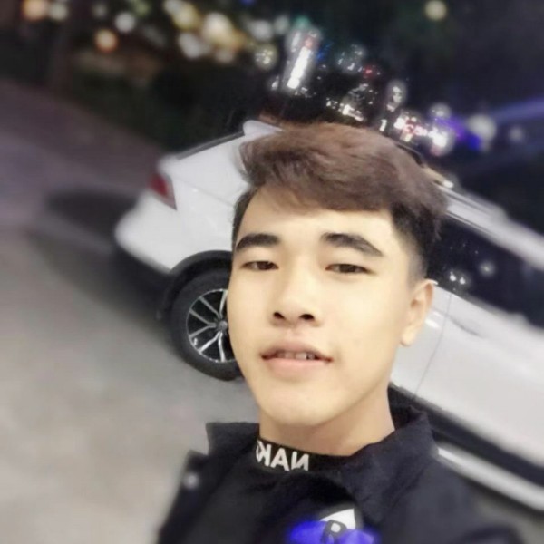 早晨漫步沉静的照片