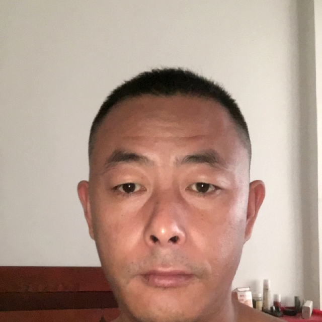 秋风落叶的照片