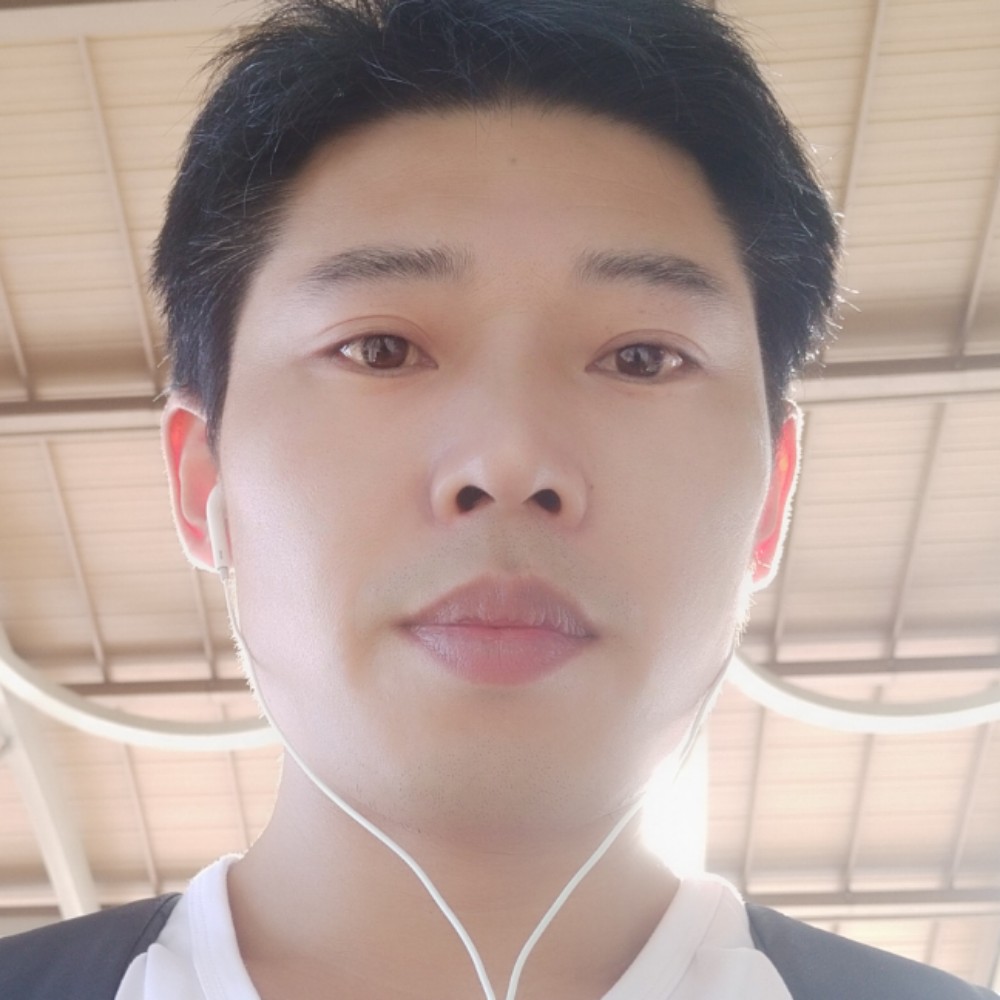 热心大叔的照片