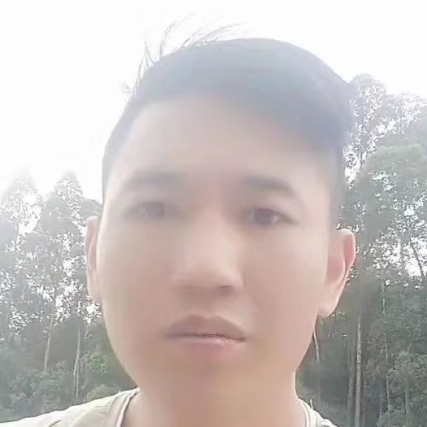 日记本错落的照片