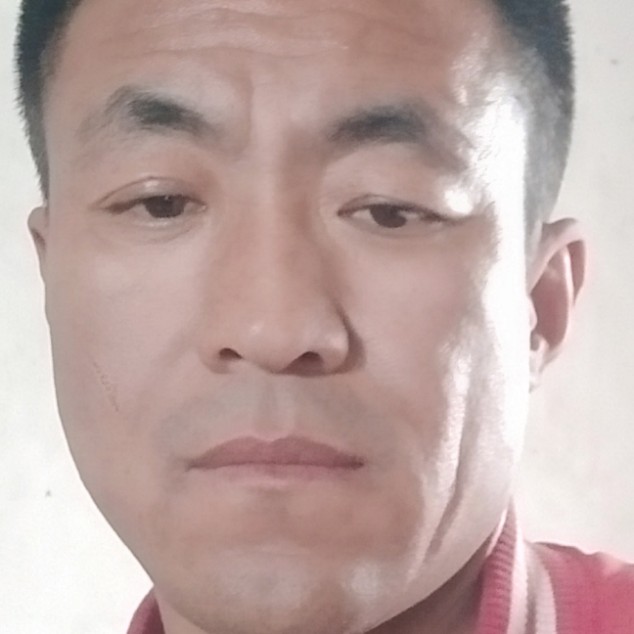 眯眯眼笑黄豆的照片