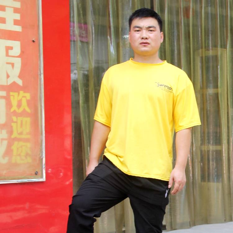 朴实漫步森槿的照片