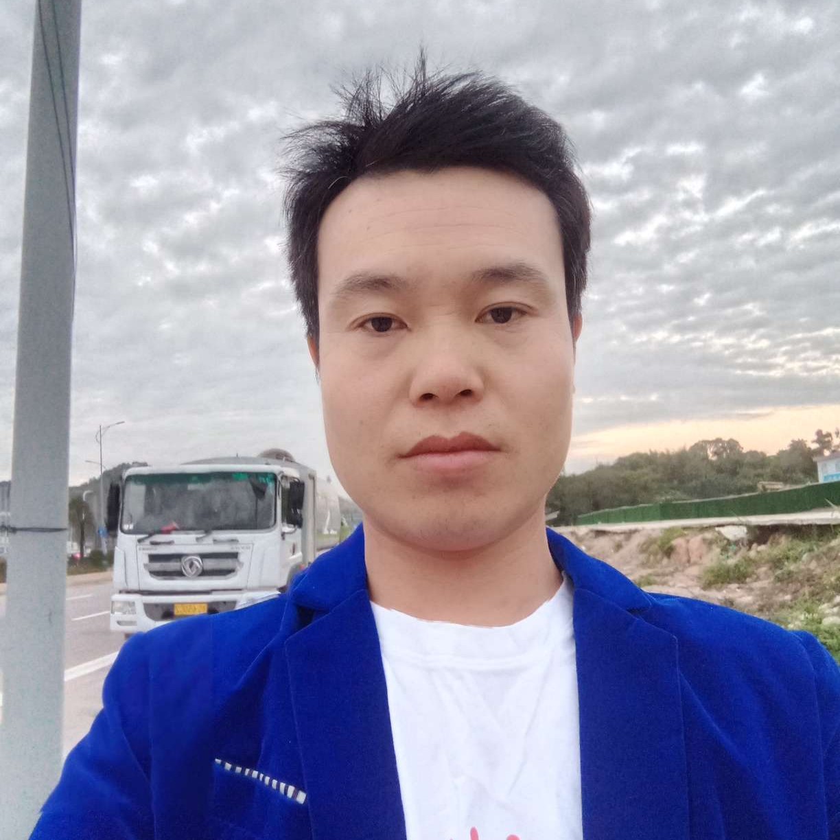 迅速演变醉月的照片