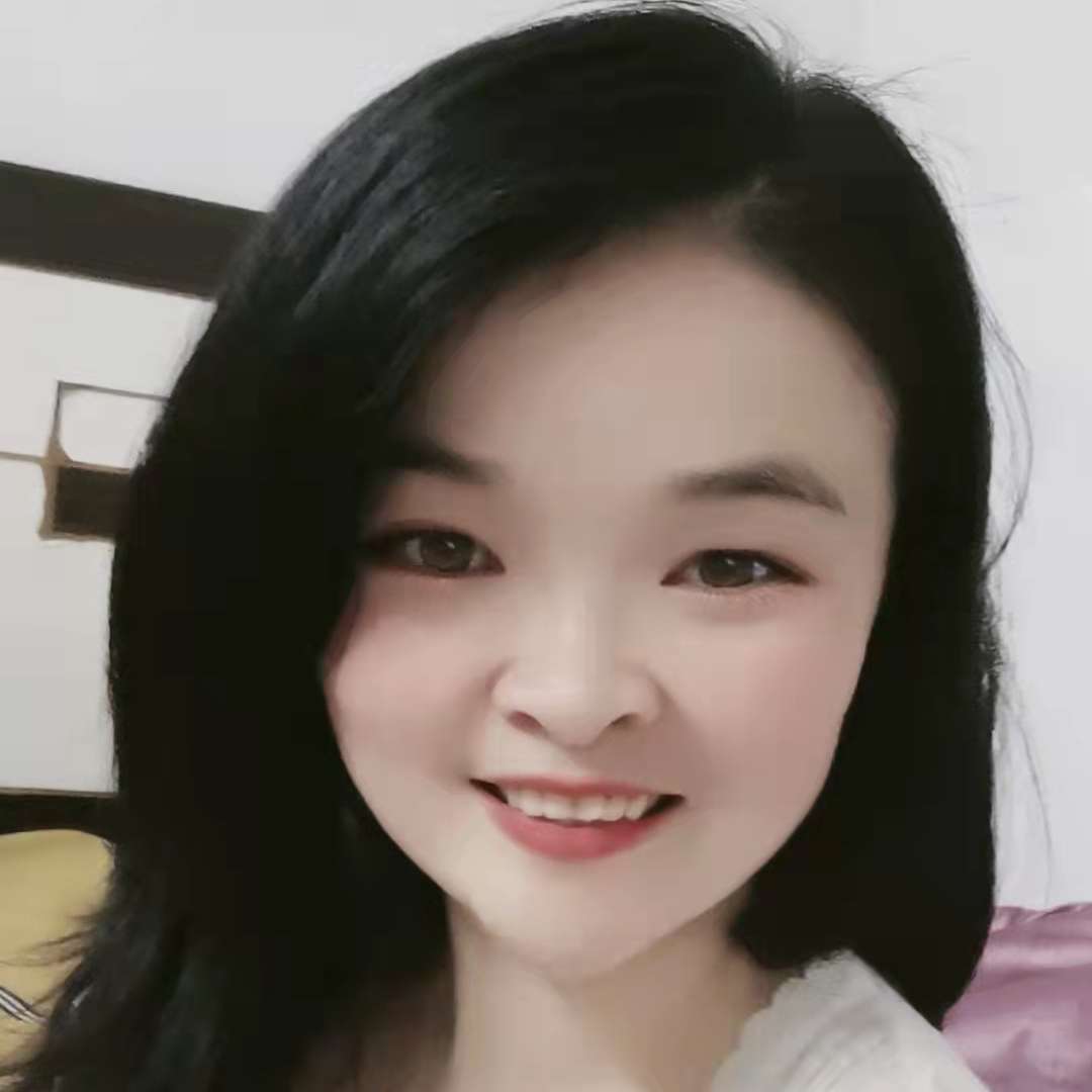 小雨的照片