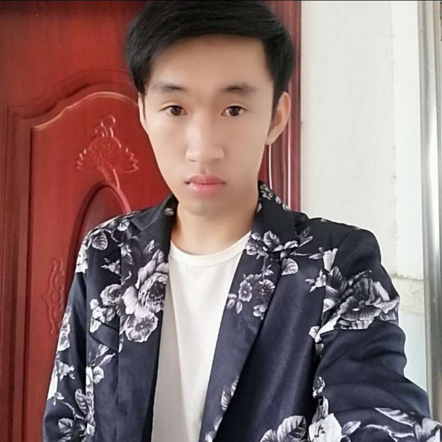 沧澜挽手勤奋的照片