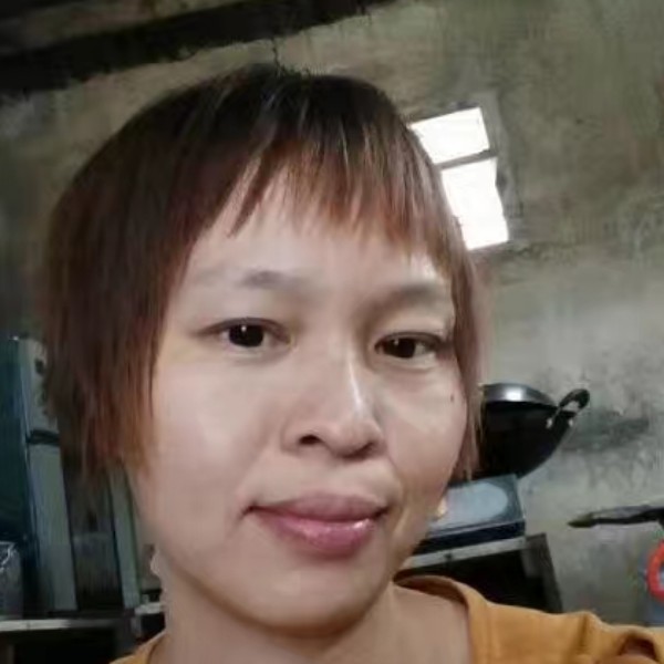 丁美云的照片