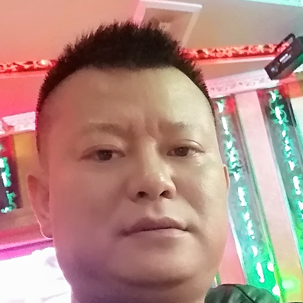 身影拾忆碧蓝的照片