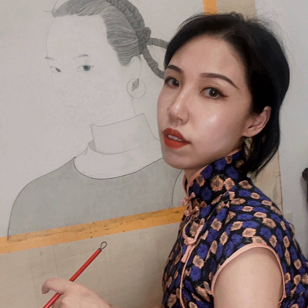 女王拾忆辛勤的照片