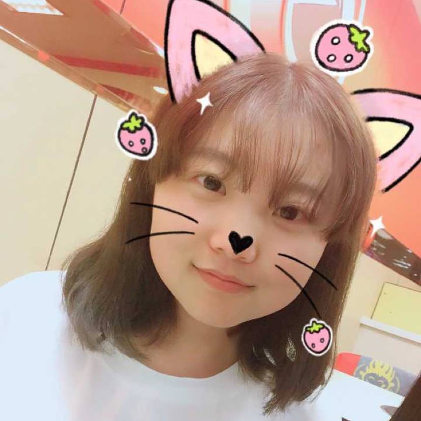 温婉挽手小懒虫的照片