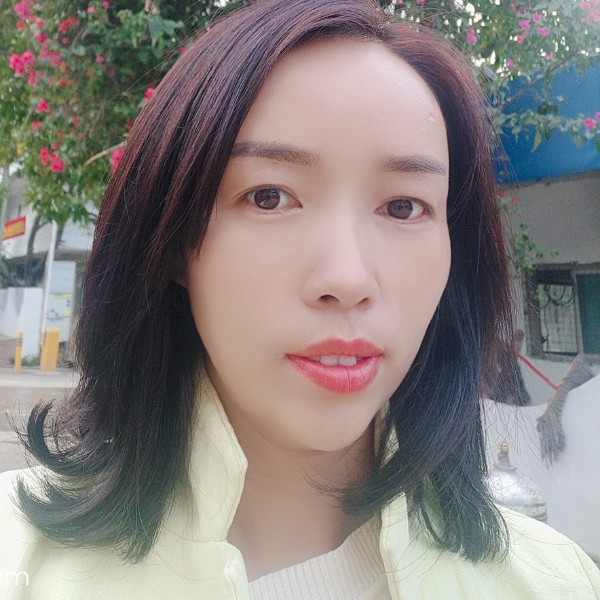 石头挽手自然的照片