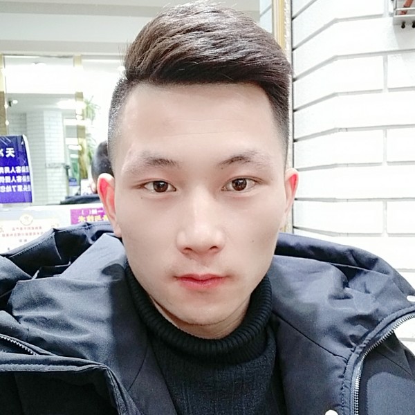 潇洒吃醋铅笔的照片