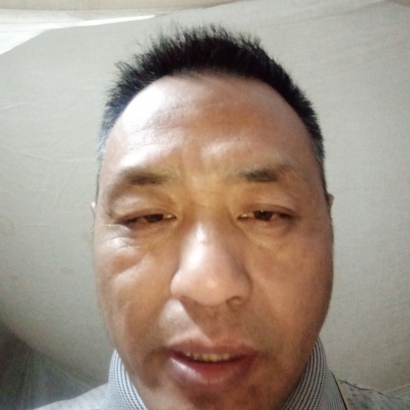 梁裕波的照片