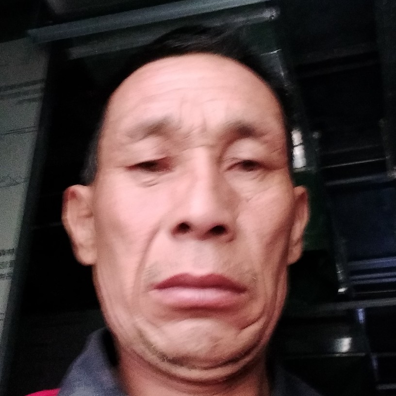 火龙果开心的照片