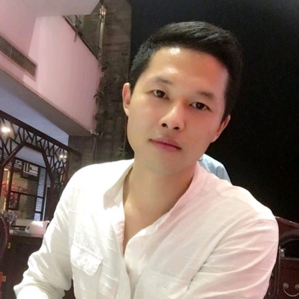 直率清曲的照片