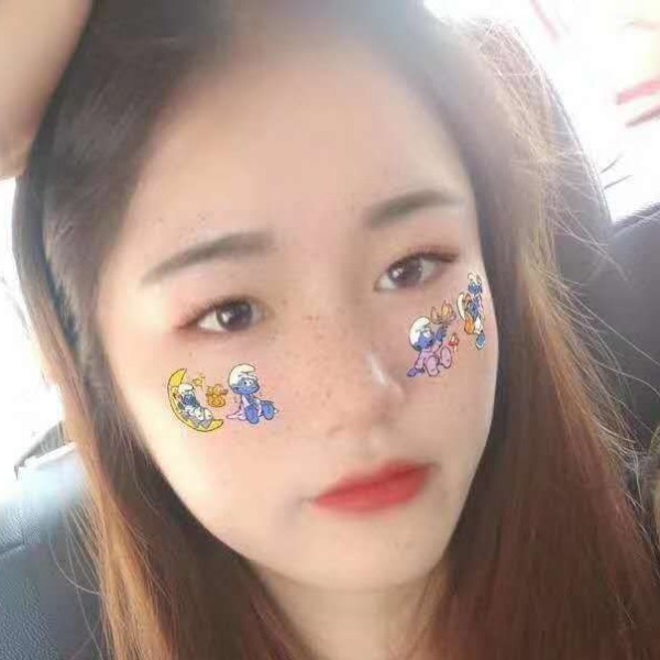 香蕉相许帽子的照片