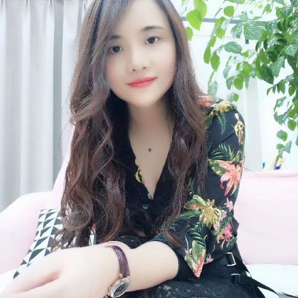 无限倾心云朵的照片
