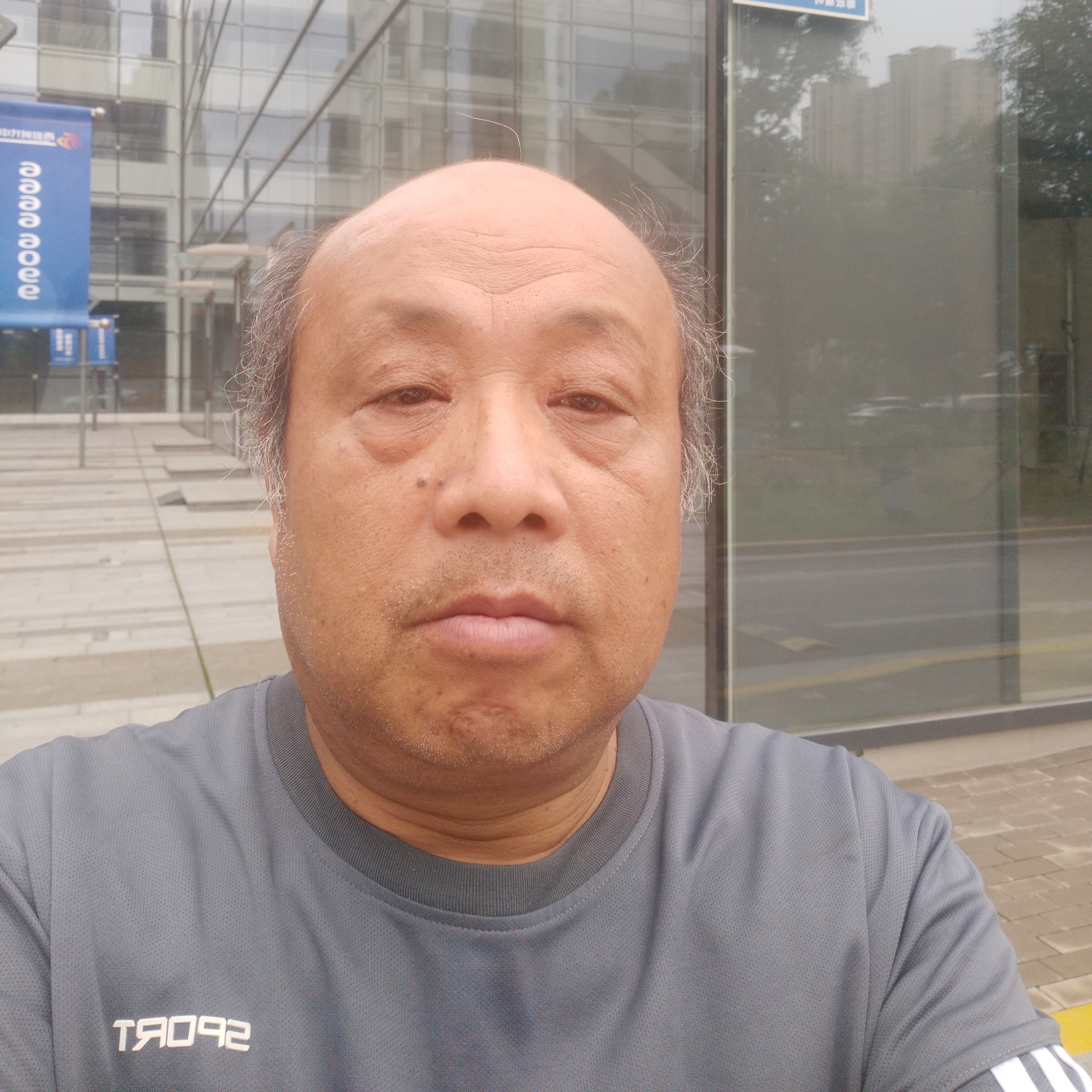 老刘战士的照片