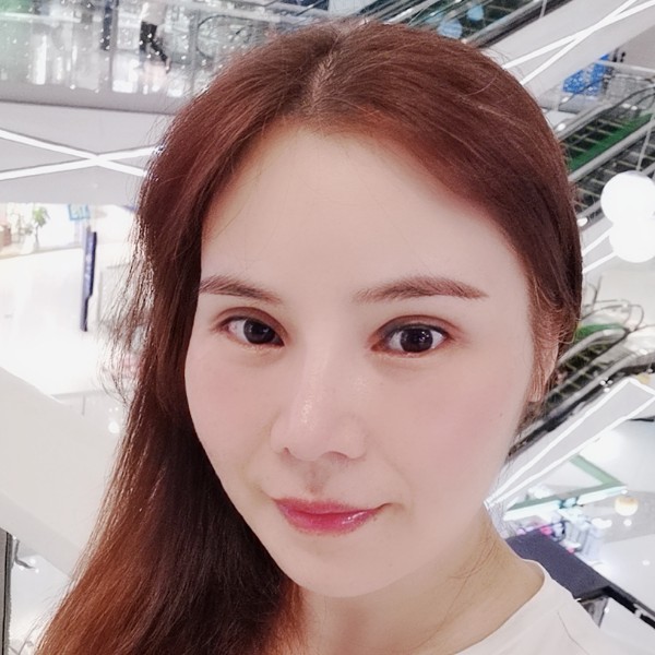 清风芳芳的照片