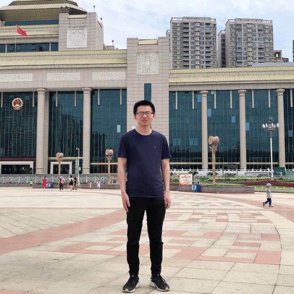 蓝颜祸水的照片