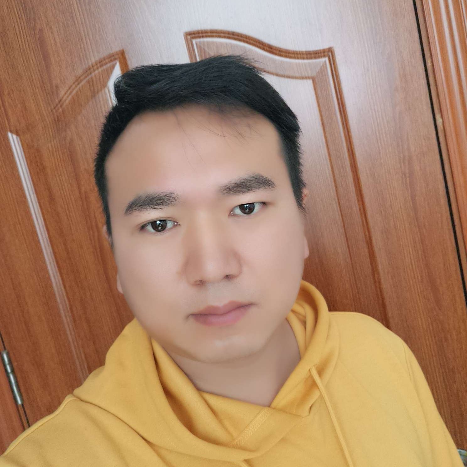 孝顺的巨人的照片
