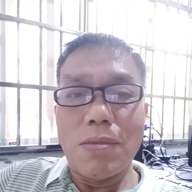 雪糕蹙眉闪闪的照片