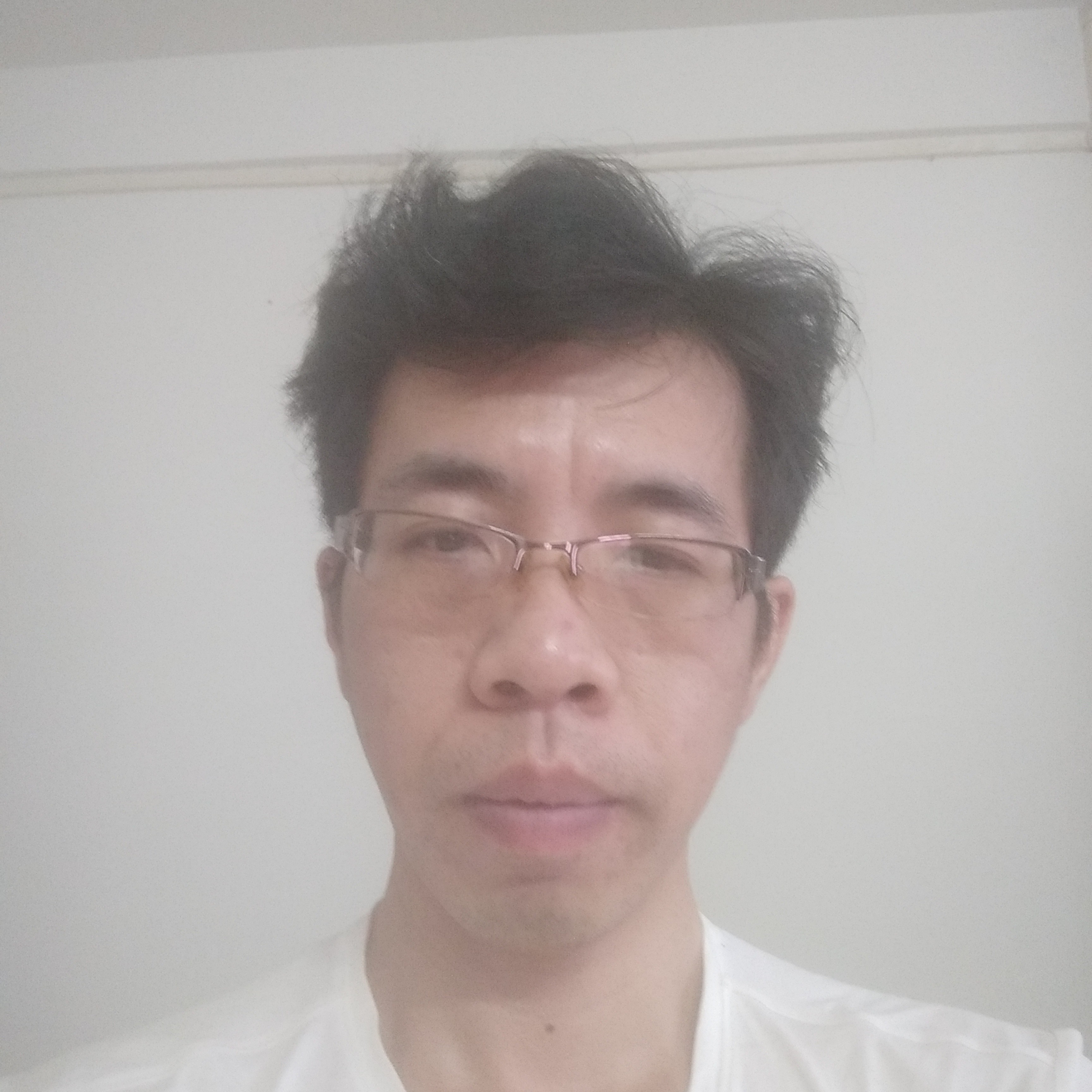 忧郁与大碗的照片