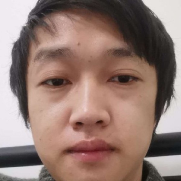 弥漫的香烟的照片