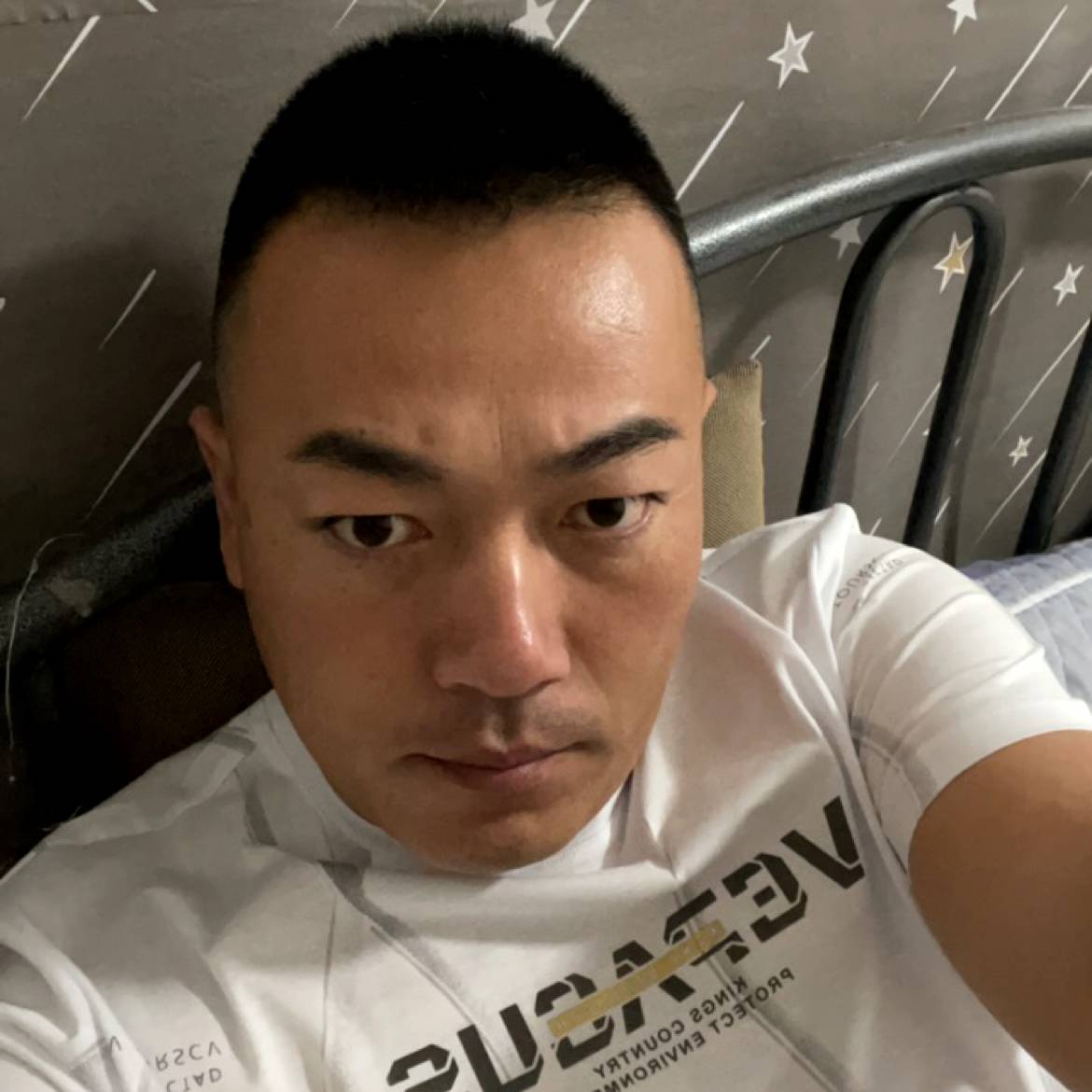 周六日稳重的照片