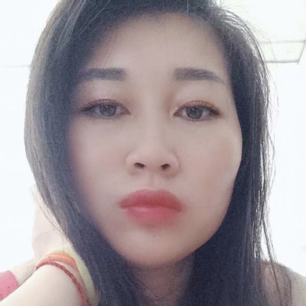 无名指的优伤的照片