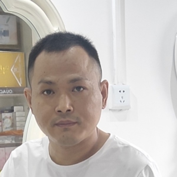大炮蹙眉瘦瘦的照片