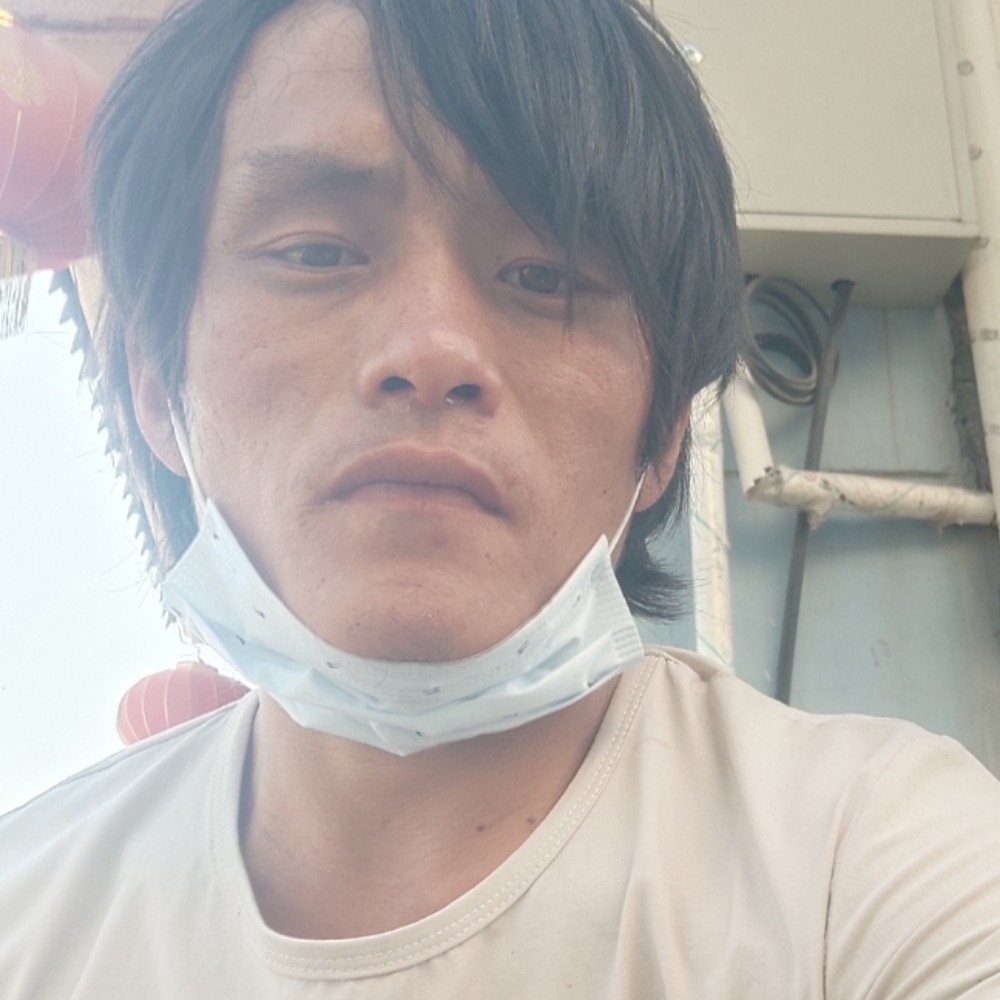 孤独爱恋秋月的照片