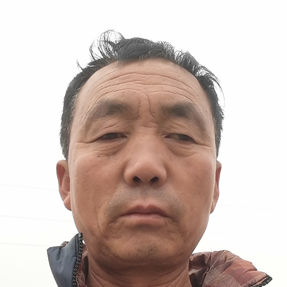 过客那隐忍的照片