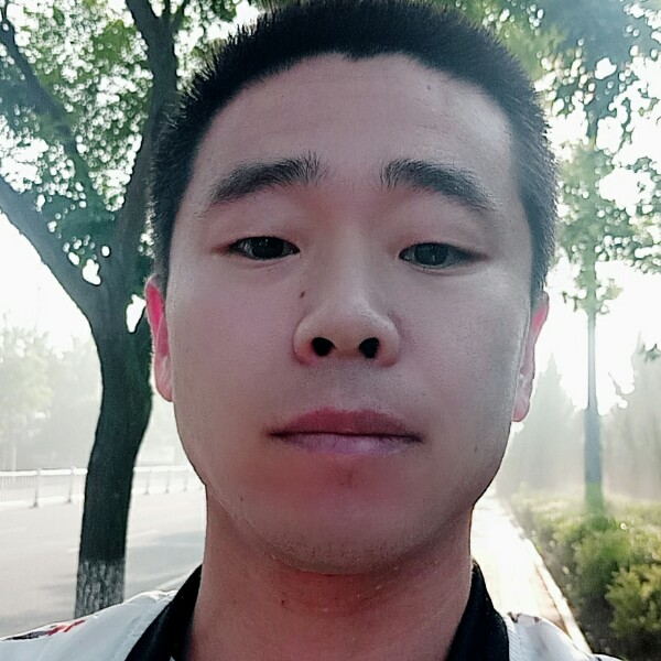 眼神笑自觉的照片